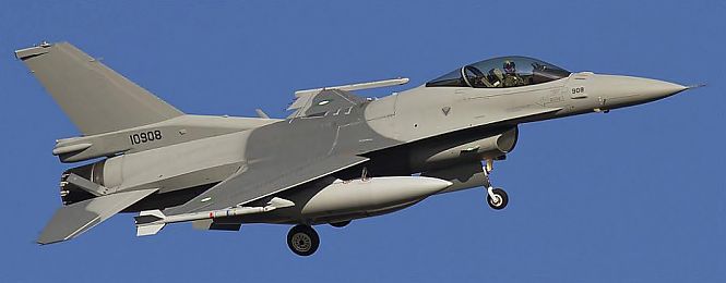 F-16_Fighting_Falcon_17.jpg